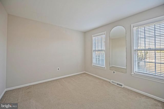 5539 SHOOTERS HILL LN, Fairfax, VA 22032