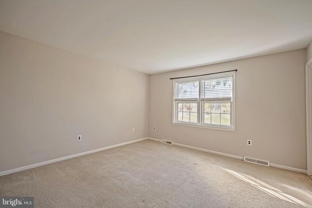 5539 SHOOTERS HILL LN, Fairfax, VA 22032