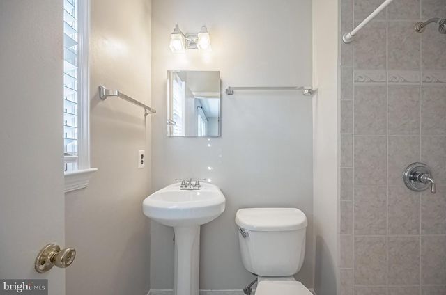 5539 SHOOTERS HILL LN, Fairfax, VA 22032