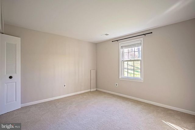 5539 SHOOTERS HILL LN, Fairfax, VA 22032