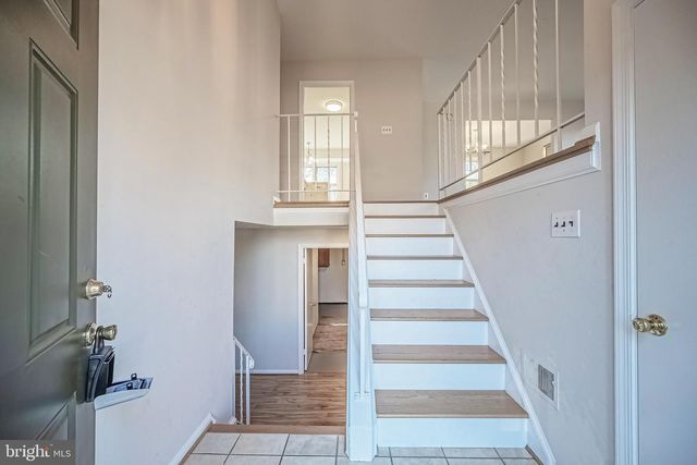 5539 SHOOTERS HILL LN, Fairfax, VA 22032