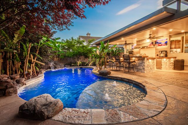 1524 Black Hawk St, Roseville, CA 95747