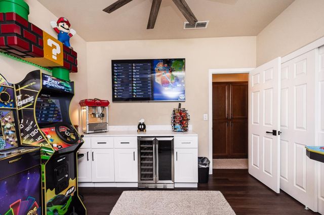 1524 Black Hawk St, Roseville, CA 95747