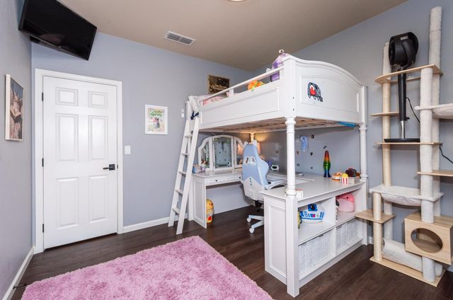 1524 Black Hawk St, Roseville, CA 95747