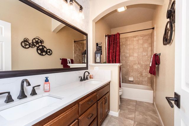 1524 Black Hawk St, Roseville, CA 95747