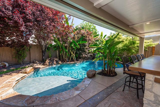 1524 Black Hawk St, Roseville, CA 95747