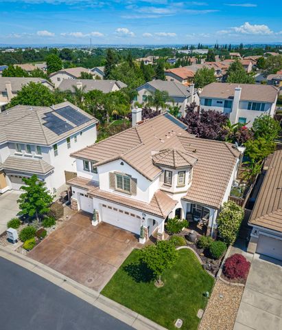 1524 Black Hawk St, Roseville, CA 95747