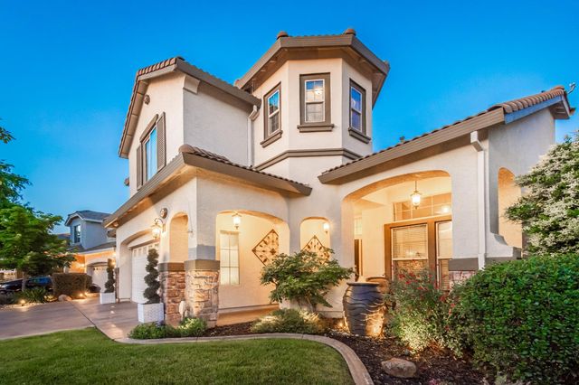 1524 Black Hawk St, Roseville, CA 95747