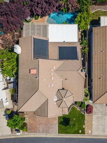 1524 Black Hawk St, Roseville, CA 95747