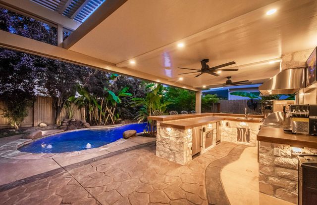 1524 Black Hawk St, Roseville, CA 95747