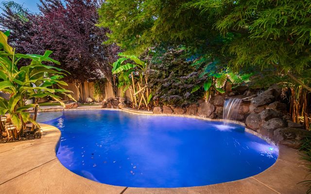 1524 Black Hawk St, Roseville, CA 95747