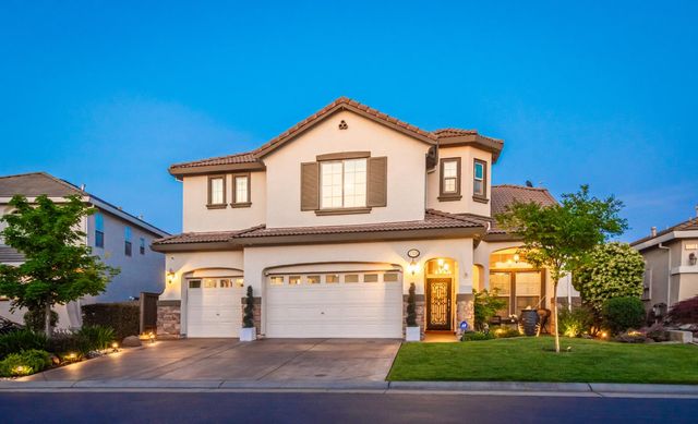 1524 Black Hawk St, Roseville, CA 95747