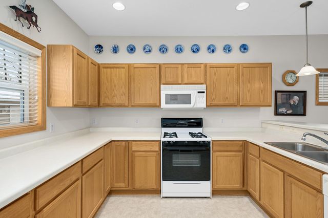 1373 5th Street E, Saint Paul, MN 55106