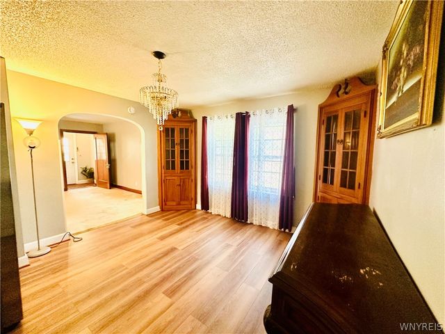 39 Benwood Avenue, Buffalo, NY 14214