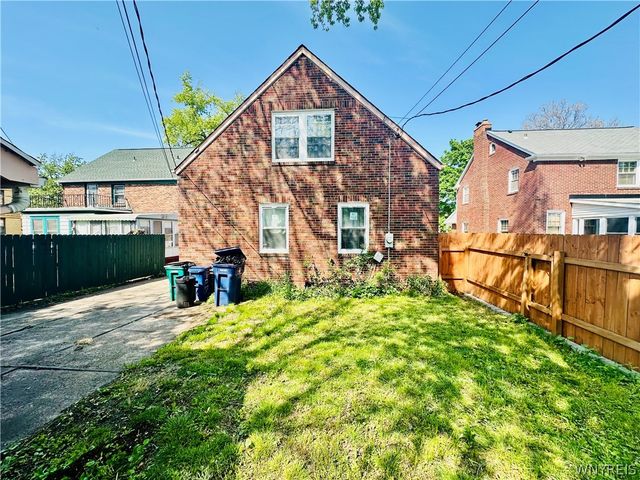 39 Benwood Avenue, Buffalo, NY 14214