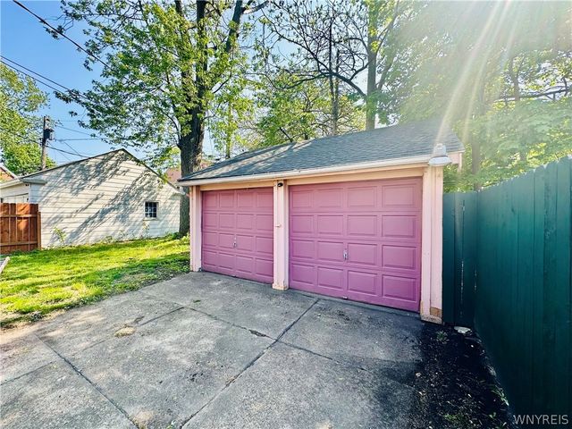 39 Benwood Avenue, Buffalo, NY 14214