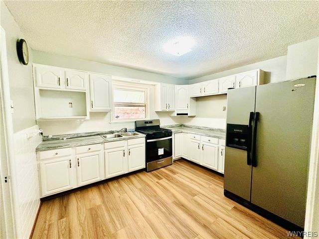 39 Benwood Avenue, Buffalo, NY 14214