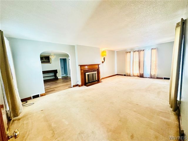 39 Benwood Avenue, Buffalo, NY 14214