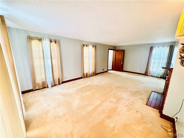 39 Benwood Avenue, Buffalo, NY 14214