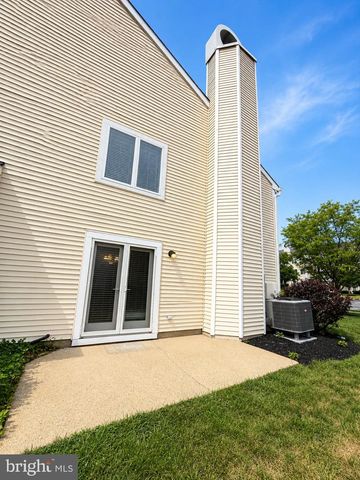250 JUANITA CT, Levittown, PA 19057
