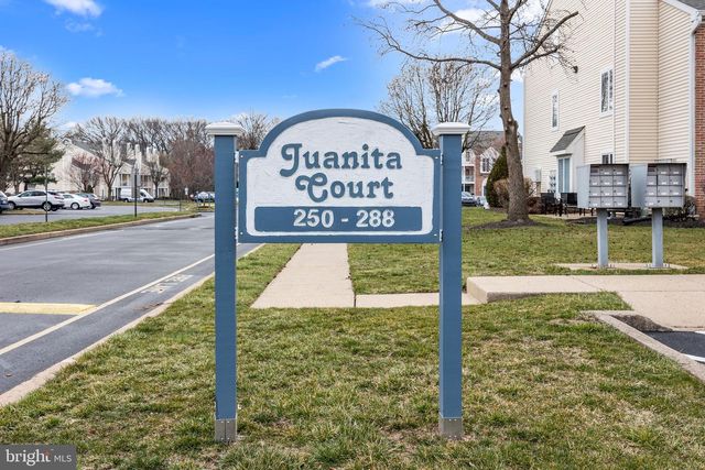 250 JUANITA CT, Levittown, PA 19057