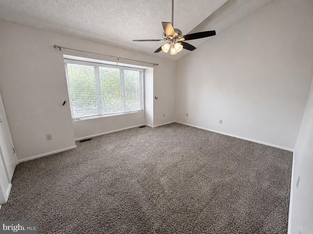 250 JUANITA CT, Levittown, PA 19057