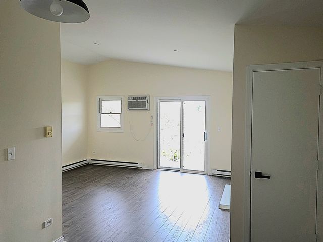 1313 Cunat Court 3F, Lake In The Hills, IL 60156
