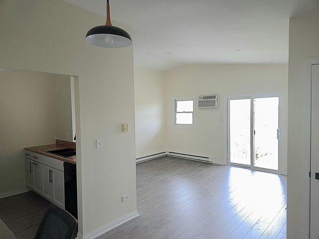 1313 Cunat Court 3F, Lake In The Hills, IL 60156