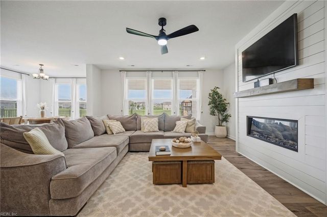 221 Preserve WAY, Suffolk, VA 23434