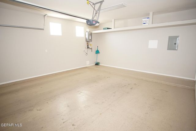 2053 WILLIAM CAPLES Street, El Paso, TX 79938