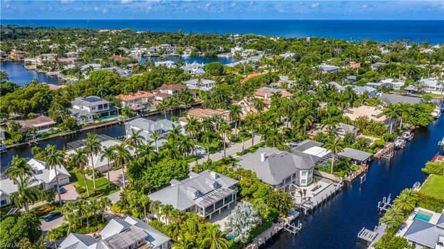 491 17th AVE S, Naples, FL 34102