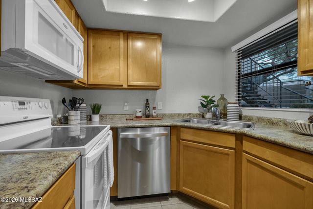 5855 N Kolb Rd Unit 1102, Tucson, AZ 85750