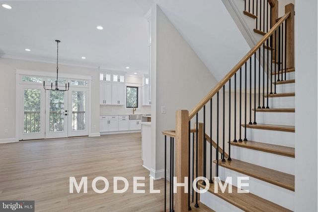 1901 WARE RD, Falls Church, VA 22043