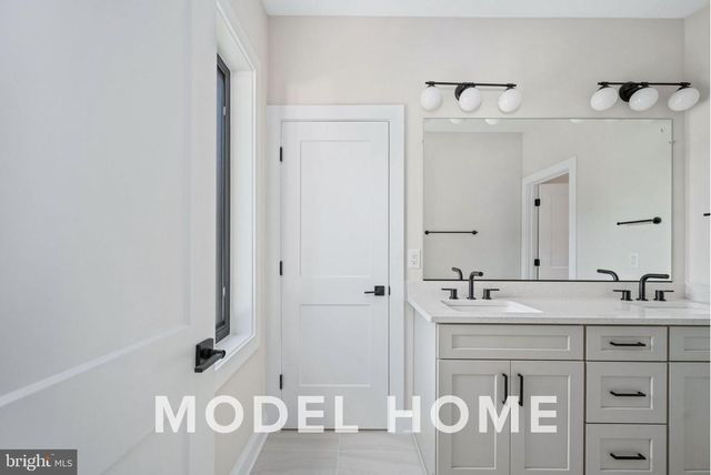 1901 WARE RD, Falls Church, VA 22043