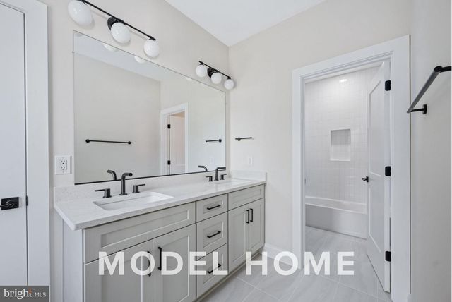 1901 WARE RD, Falls Church, VA 22043