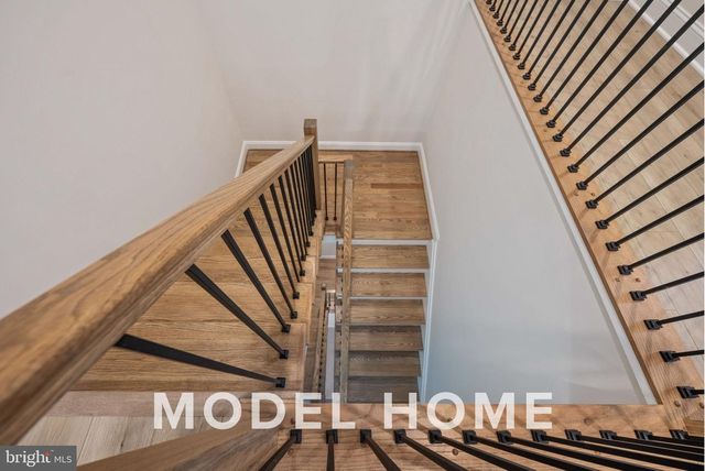 1901 WARE RD, Falls Church, VA 22043