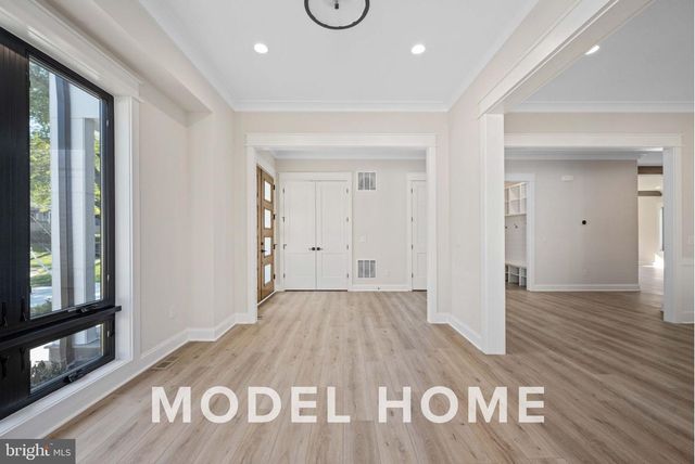 1901 WARE RD, Falls Church, VA 22043