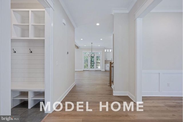 1901 WARE RD, Falls Church, VA 22043