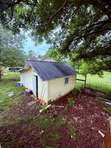 1224 Arnold Road, Rock Spring, GA 30739