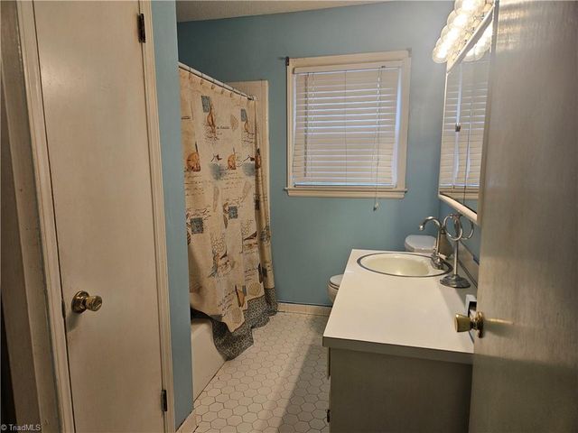 707 N Ninth Street, Mebane, NC 27302