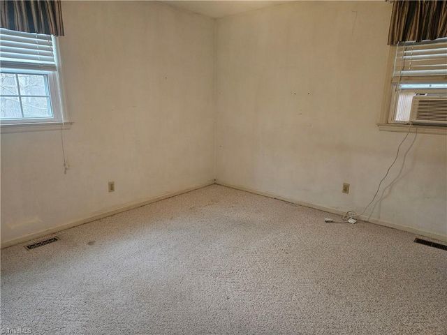 707 N Ninth Street, Mebane, NC 27302