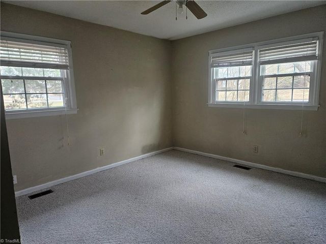 707 N Ninth Street, Mebane, NC 27302