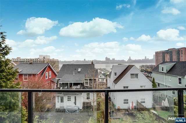 7 Adelaide, Edgewater, NJ 07020