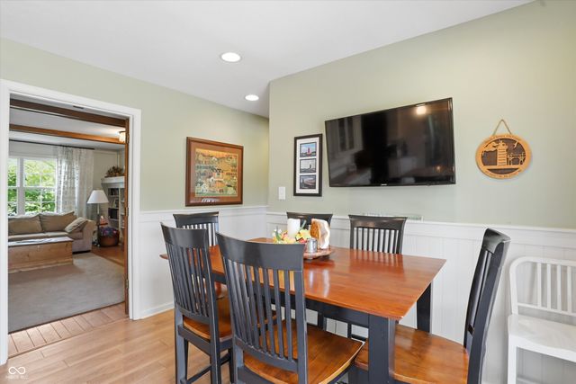 3647 Woodland Streams Drive, Greenwood, IN 46143