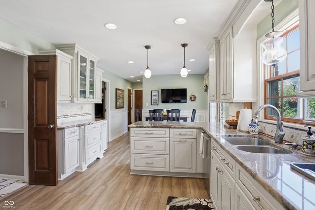 3647 Woodland Streams Drive, Greenwood, IN 46143