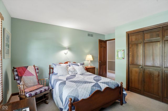 3647 Woodland Streams Drive, Greenwood, IN 46143