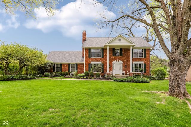 3647 Woodland Streams Drive, Greenwood, IN 46143