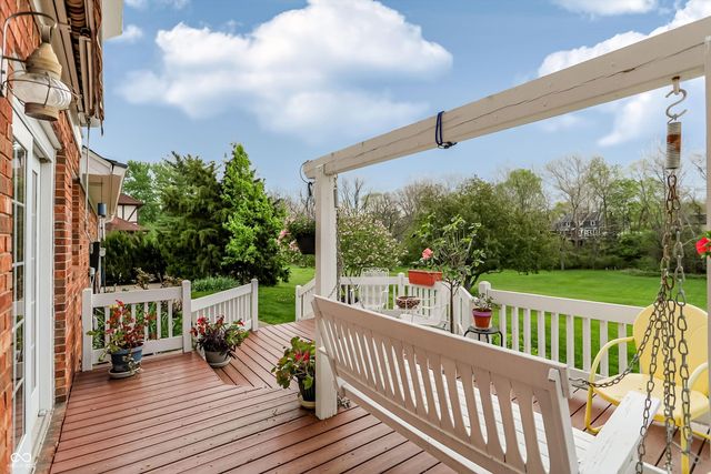 3647 Woodland Streams Drive, Greenwood, IN 46143