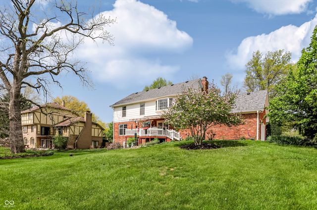 3647 Woodland Streams Drive, Greenwood, IN 46143
