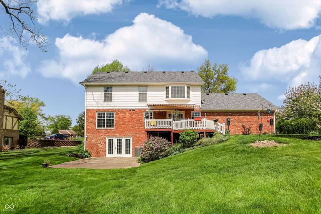 3647 Woodland Streams Drive, Greenwood, IN 46143